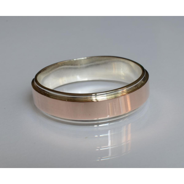 Серебряное обручальное кольцо с золотыми пластинами, цена за одно кольцо (ОБР5)