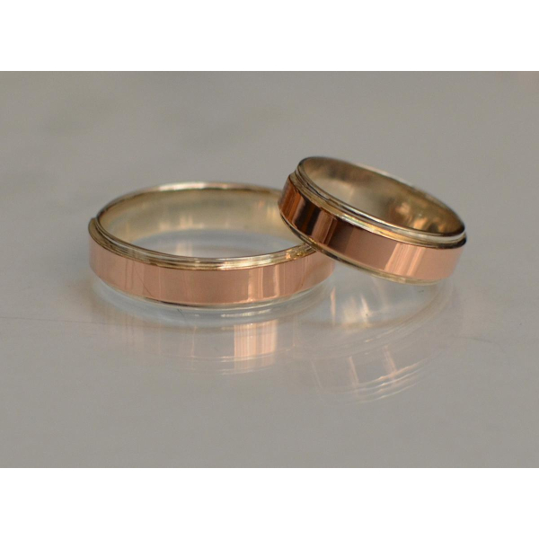 Серебряное обручальное кольцо с золотыми пластинами, цена за одно кольцо (ОБР5)