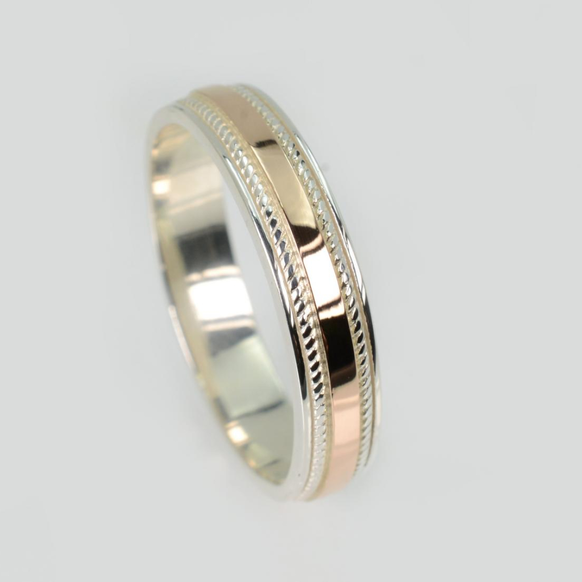 Обручальное кольцо (Обр50)