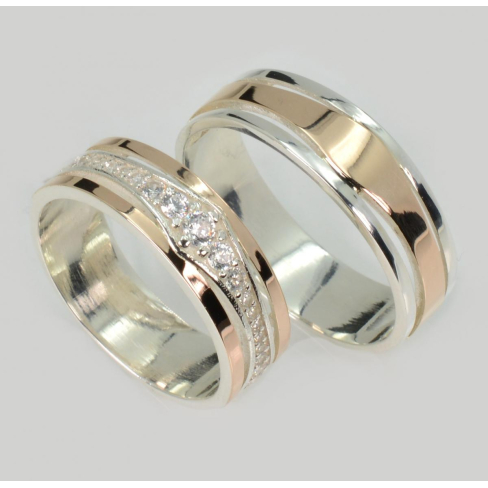 Пара обручальных колец