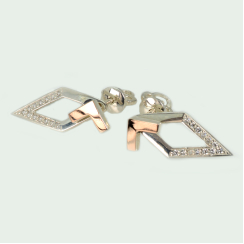 Серебряные серьги-гвоздики