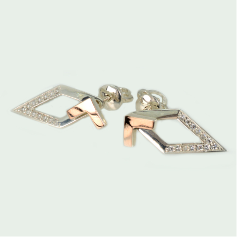 Серебряные серьги-гвоздики