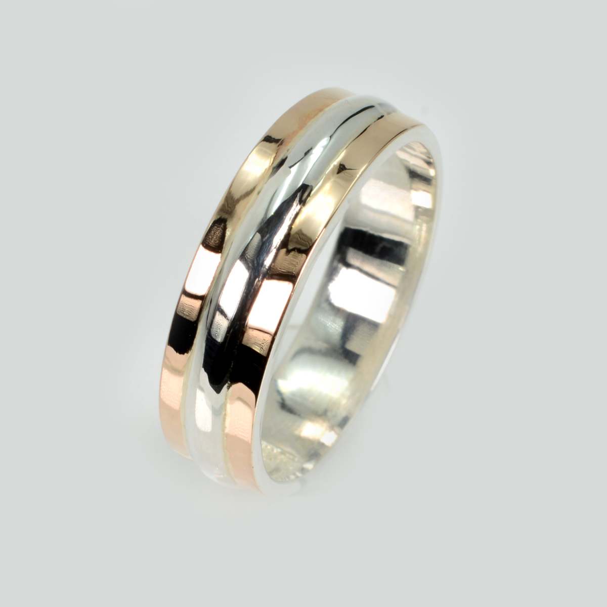 Обручальное кольцо из серебра с золотом (Обр11)