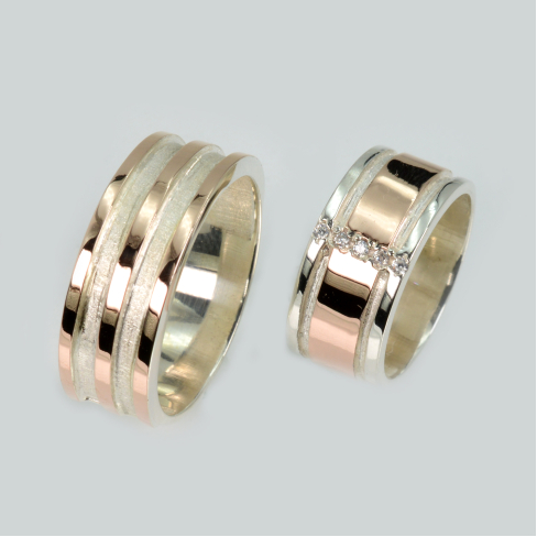 Пара серебряных обручальных колец