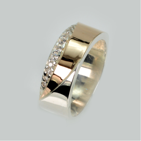 Обручальное кольцо из серебра с золотом