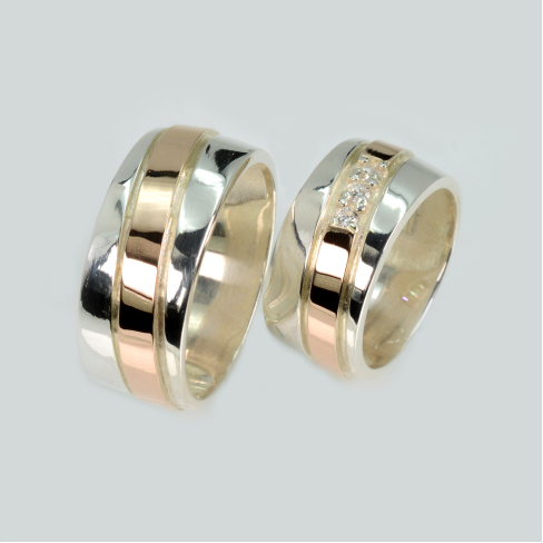 Пара серебряных обручальных колец