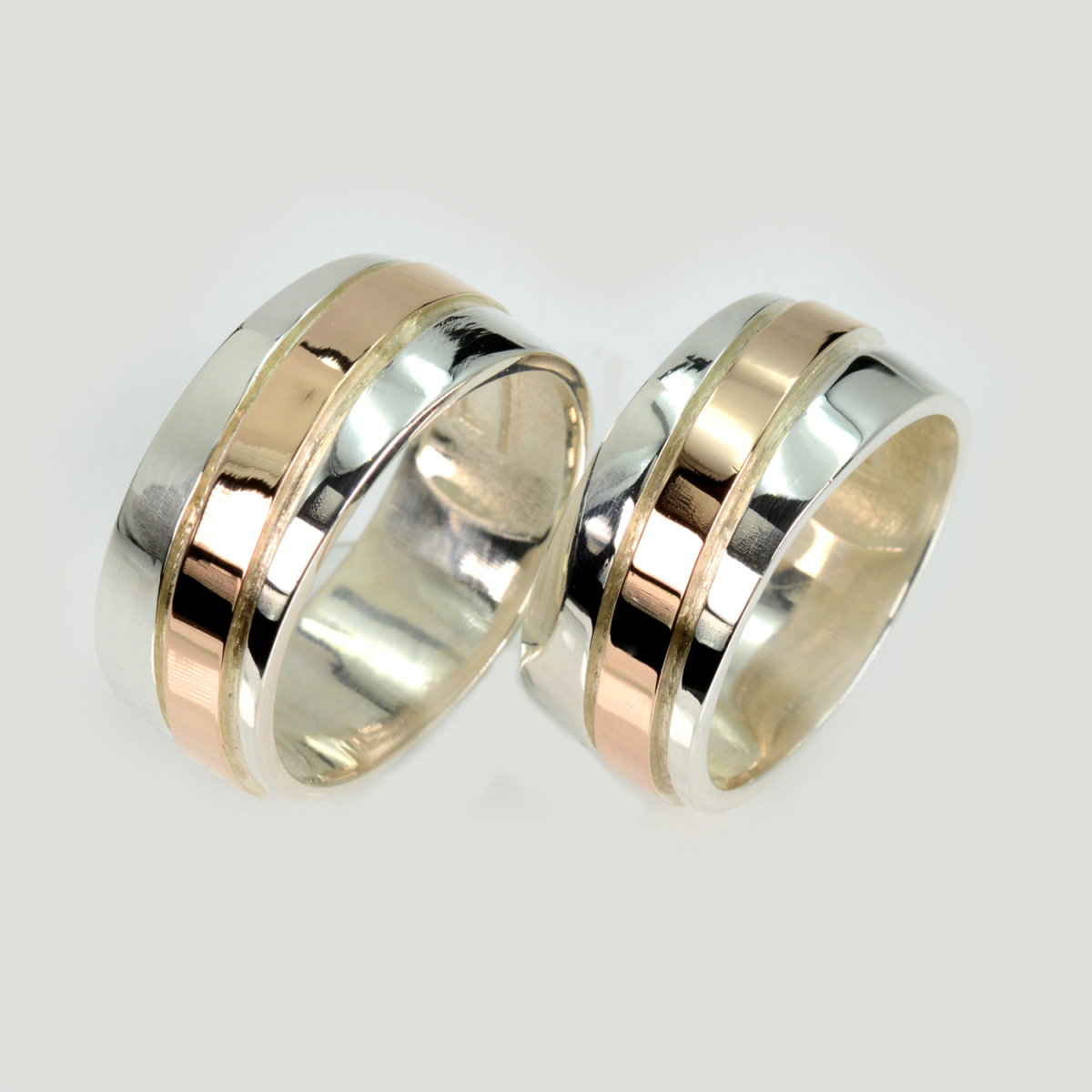 Пара срібних обручок з пластинами золота (Обр19Обр19)