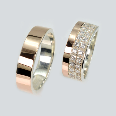 Пара серебряных обручальных колец