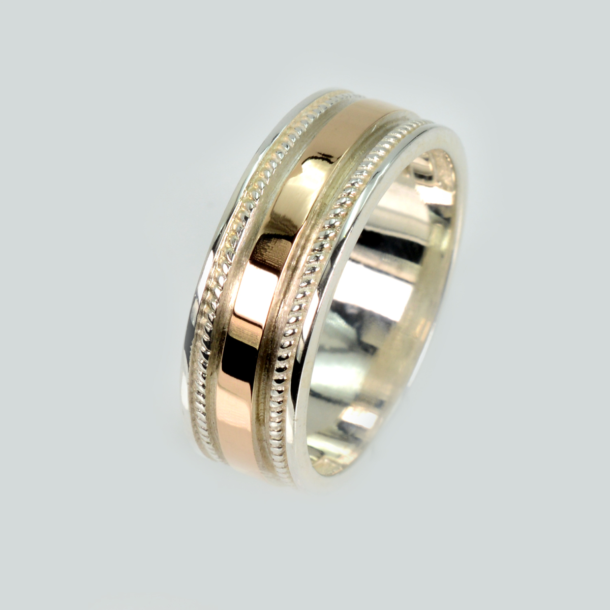 Обручальное кольцо из серебра с золотом (Обр22)