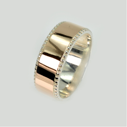 Обручальное кольцо из серебра и золота