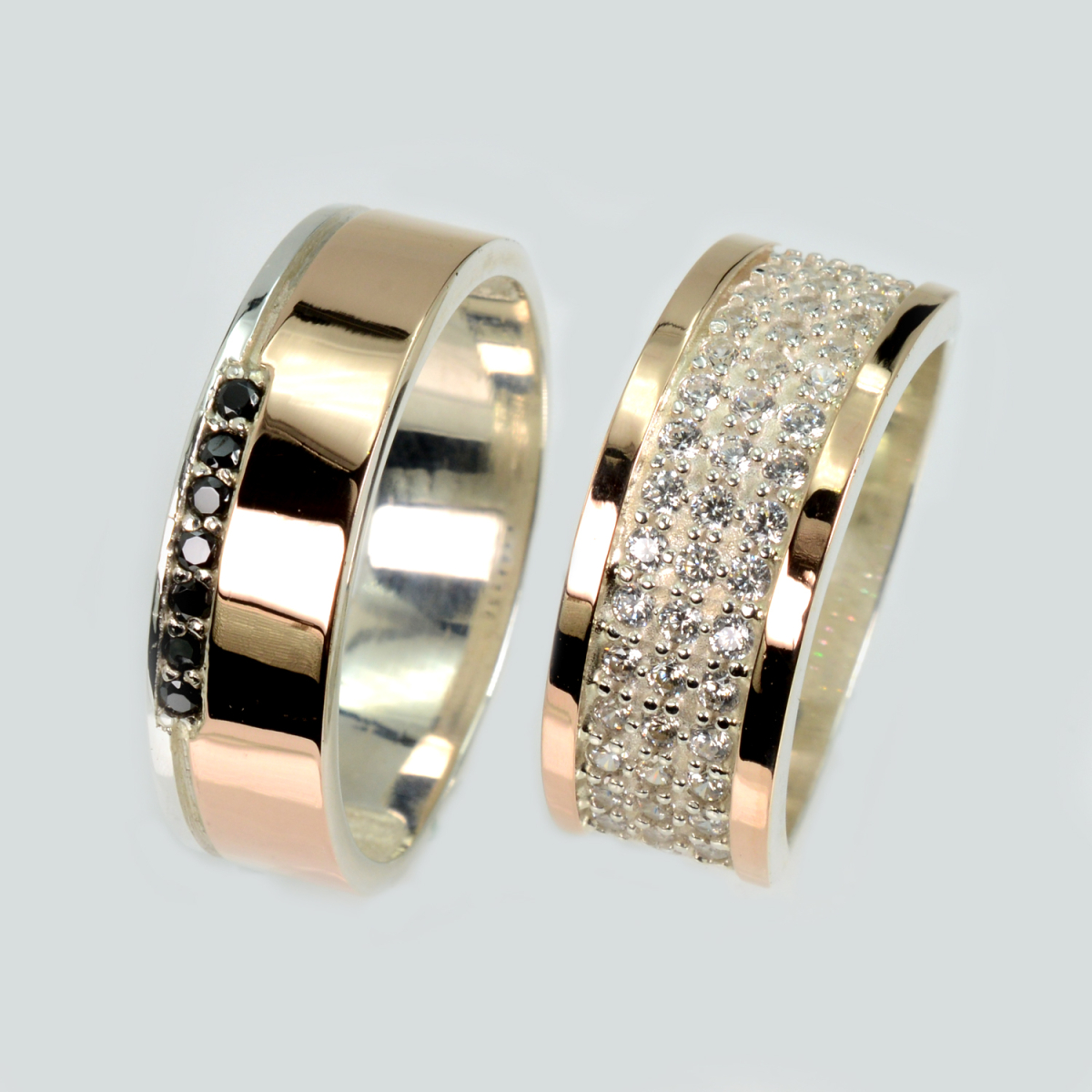 Пара обручальных колец из серебра с золотом (Обр29014к)