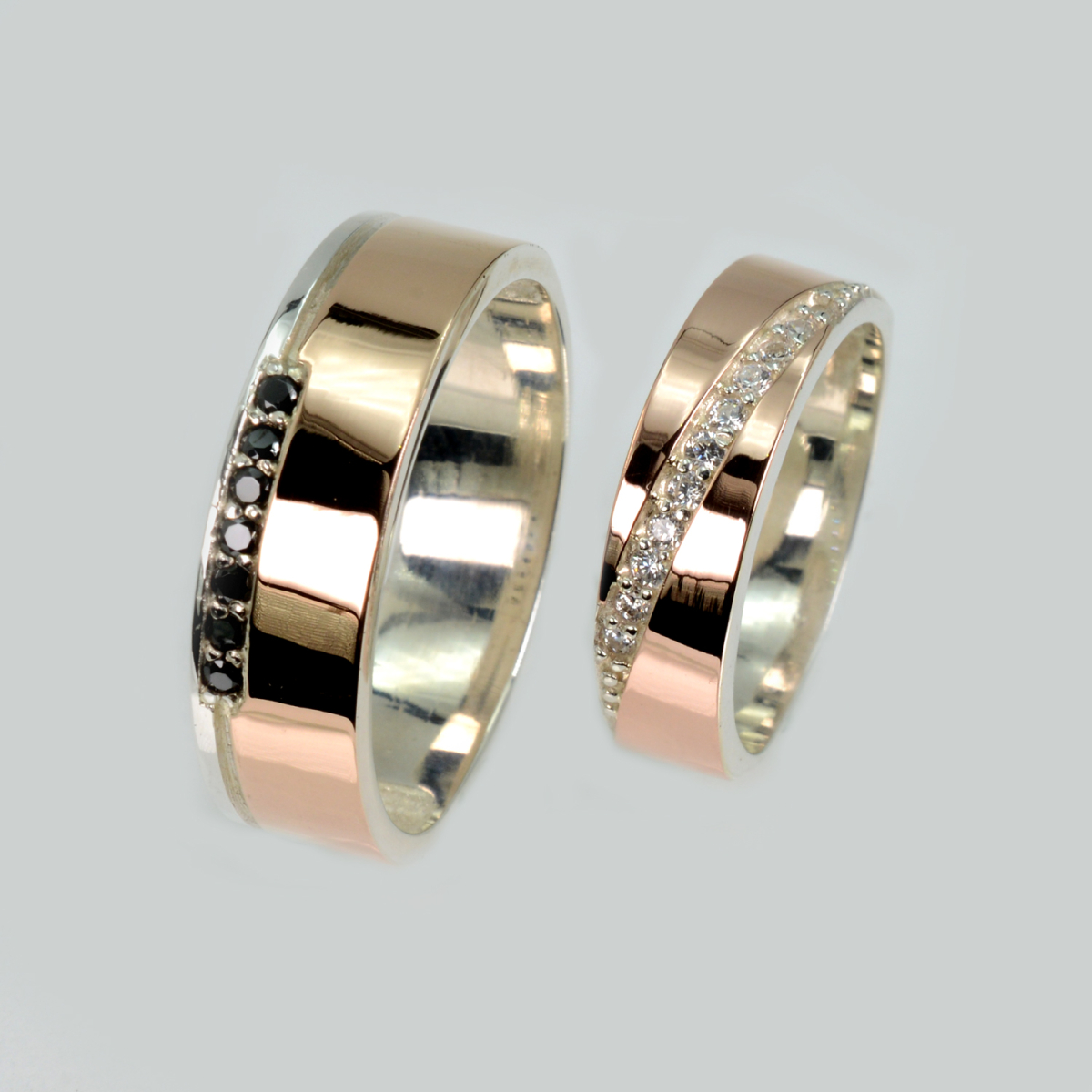 Пара обручальных колец из серебра с золотом (Обр29053к)