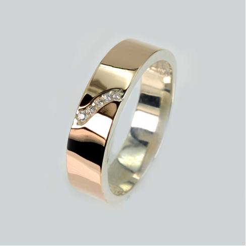 Обручальное кольцо из серебра с золотом