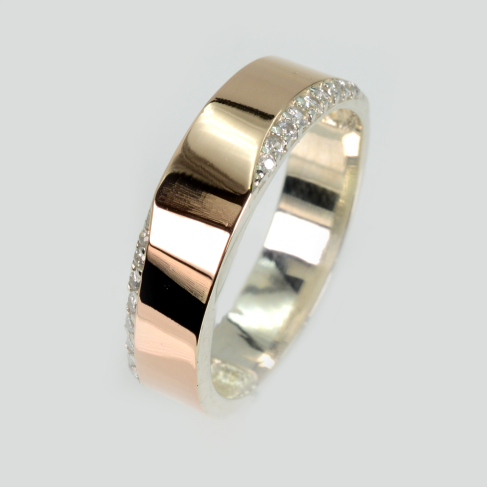 Обручальное кольцо из серебра и золота