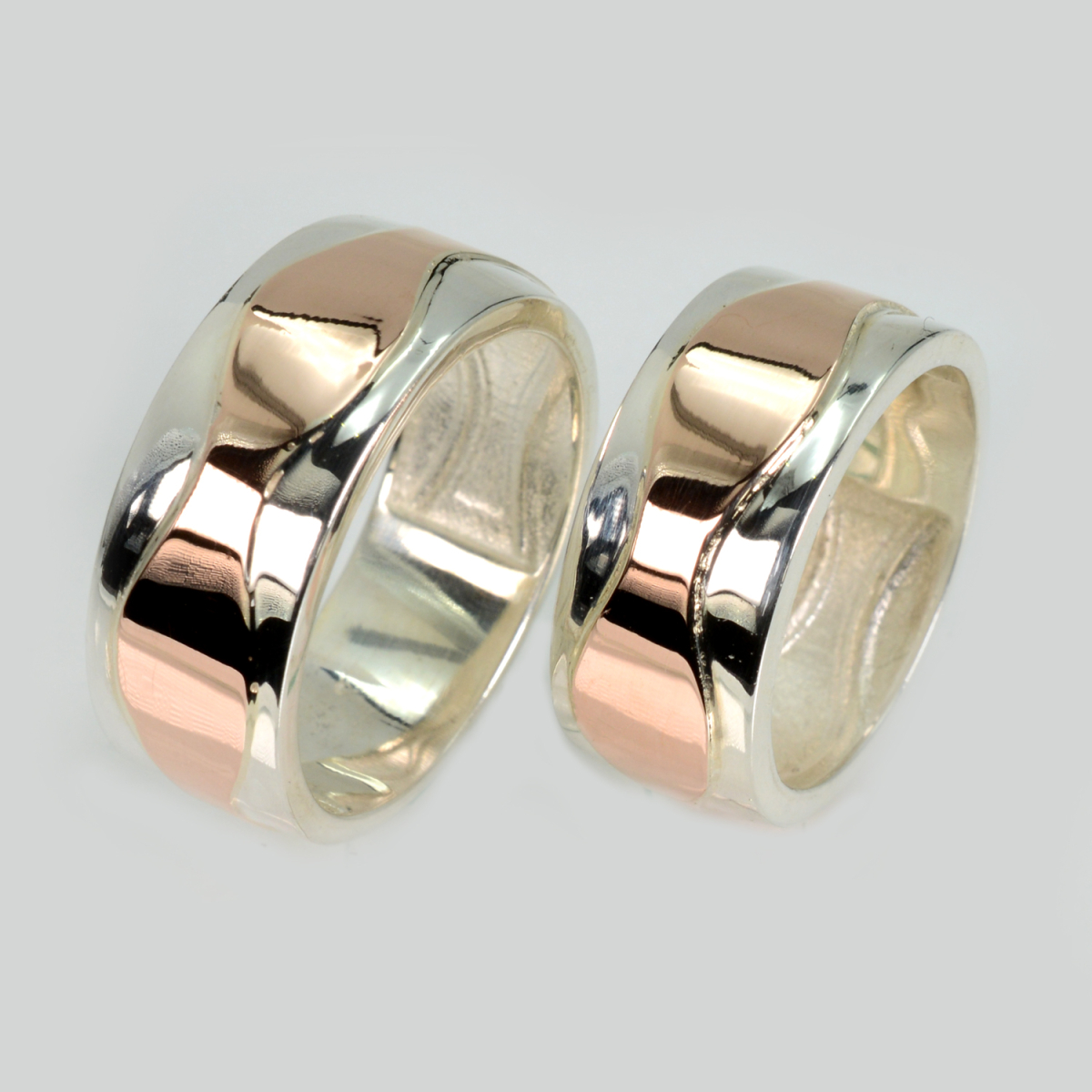 Пара срібних обручок з пластинами золота (Обр37Обр37)