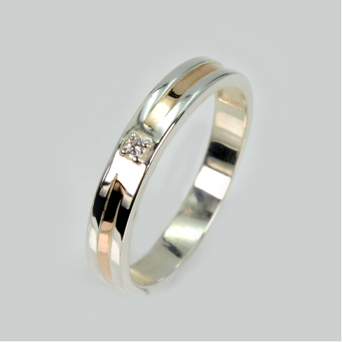 Обручальное кольцо из серебра и золота