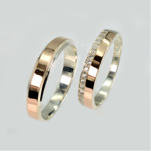 Пара серебряных обручальных колец