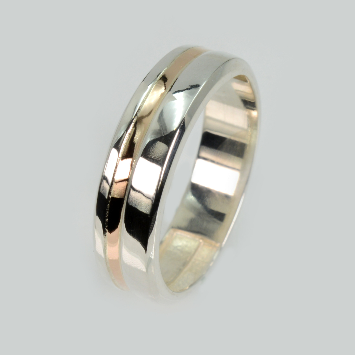 Обручальное кольцо из серебра и золота (Обр41)