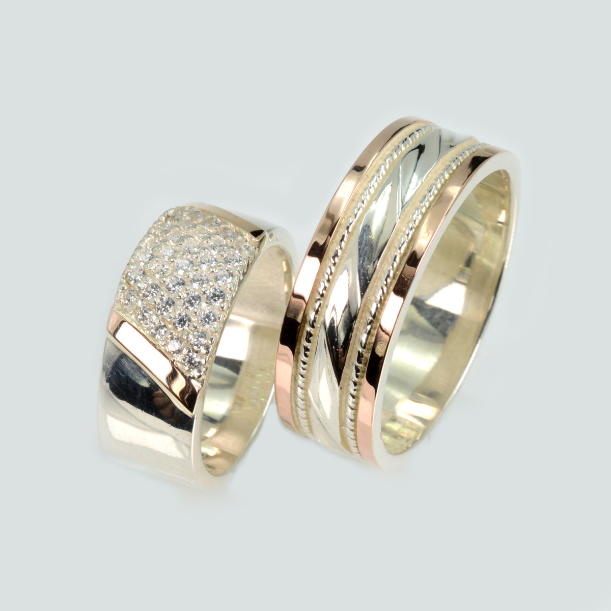 Пара обручальных колец из серебра с золотом (Обр33Обр42)