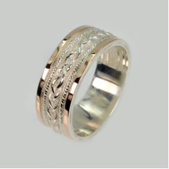 Обручальное кольцо из серебра