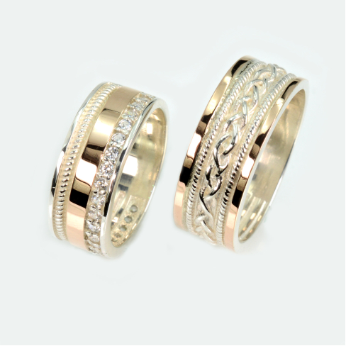 Пара обручальных колец из серебра с золотом