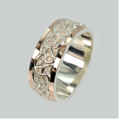 Обручальное кольцо из серебра и золота