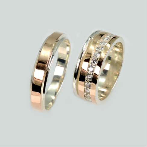 Пара серебряных обручальных колец