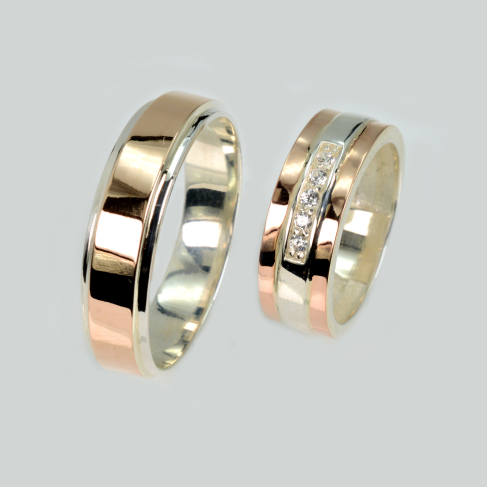 Пара обручальных колец из серебра с золотом