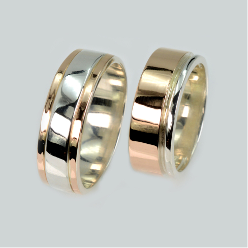 Пара серебряных обручальных колец