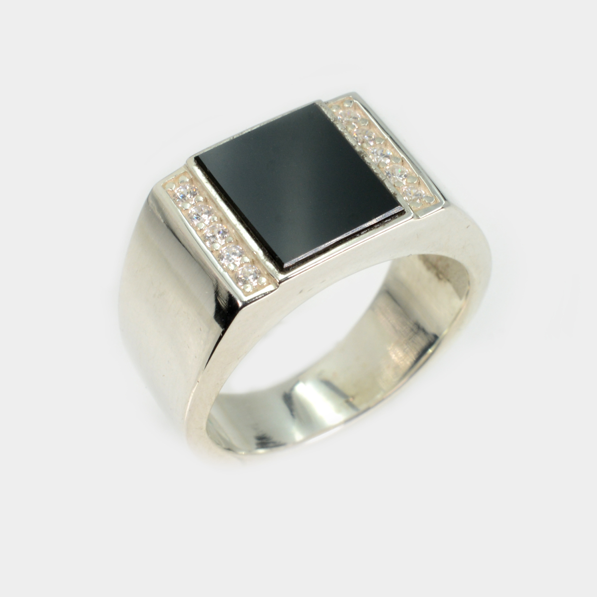 Серебряная мужская печатка (м24)