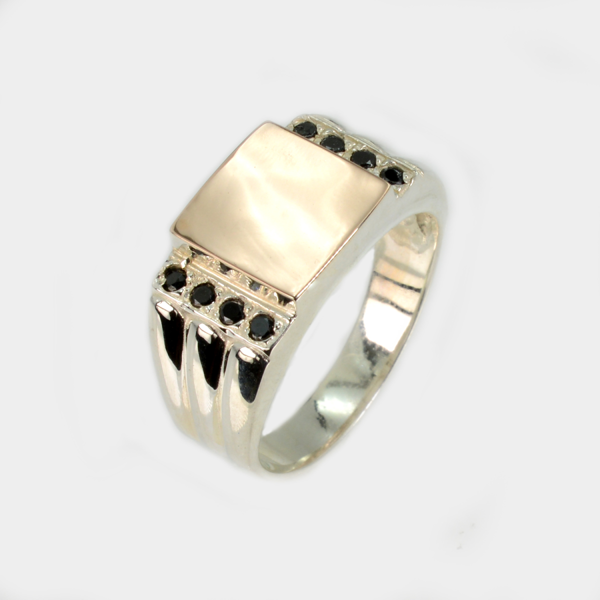 Серебряная печатка с золотыми пластинами (М 3)