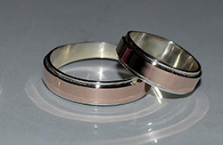 Серьги гвоздики