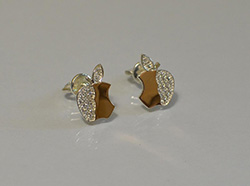 Серьги гвоздики