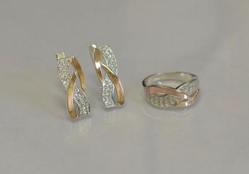 Серебряный набор серьги и кольцо с фианитами